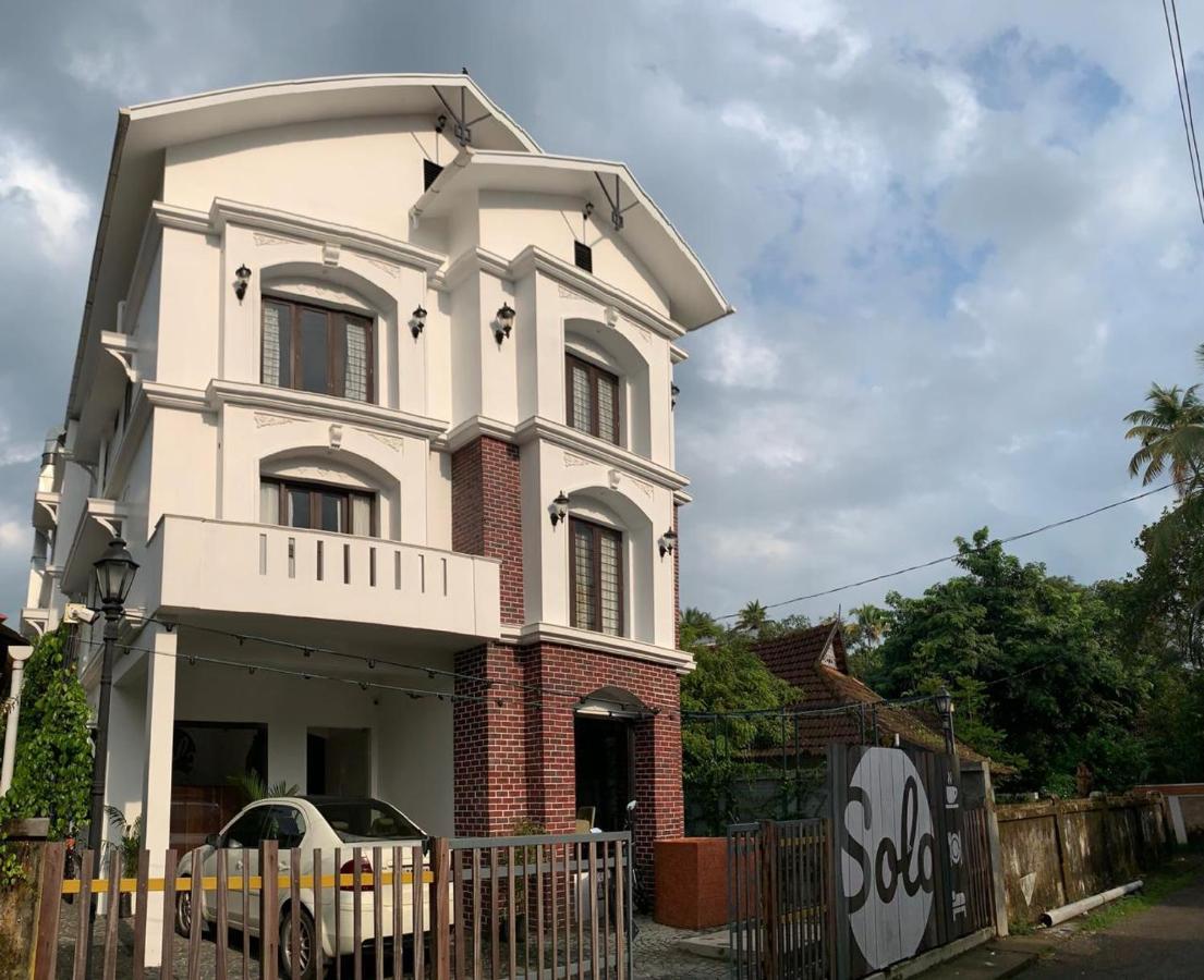 Solo Inn Коччи Экстерьер фото